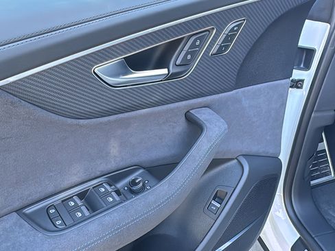 New 2026 Audi RS Q8 performance image 13