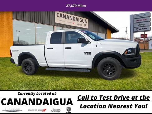 Used 2022 RAM 1500 Warlock w/ Warlock Decor Package AWD/4WD image 2