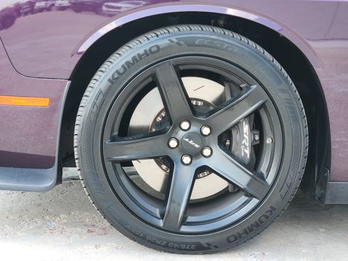 Used 2022 Dodge Challenger SRT Hellcat w/ SRT Black Package RWD image 14
