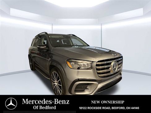 Used 2026 Mercedes-Benz GLS 580 4MATIC image 7
