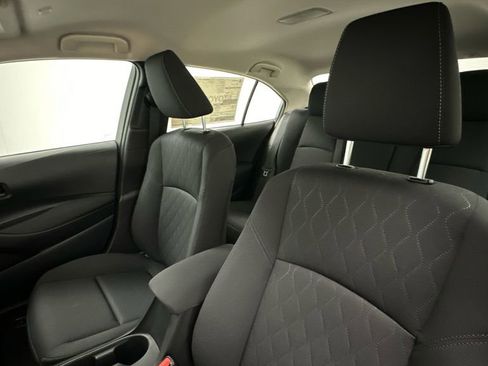 Used 2024 Toyota Corolla LE FWD image 9