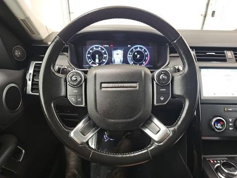 Used 2018 Land Rover Discovery SE AWD/4WD image 18