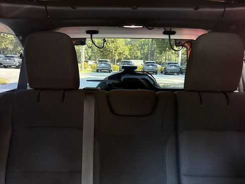 Used 2023 Jeep Wrangler Unlimited Sahara AWD/4WD image 22