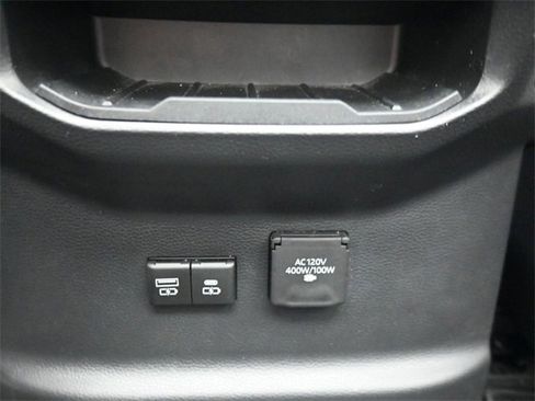 Used 2022 Toyota Tundra Limited image 21