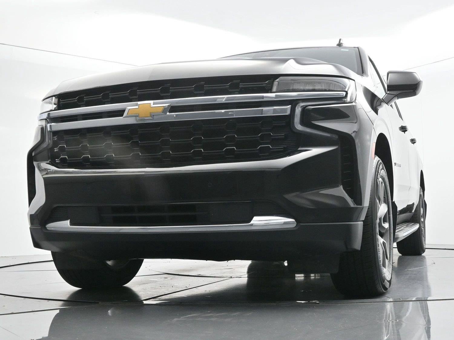 Used 2023 Chevrolet Suburban LS AWD/4WD image 50
