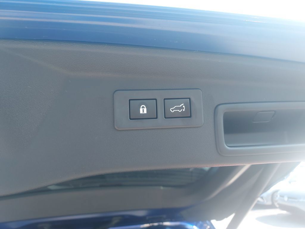 Certified 2026 Subaru Outback Limited AWD/4WD image 35