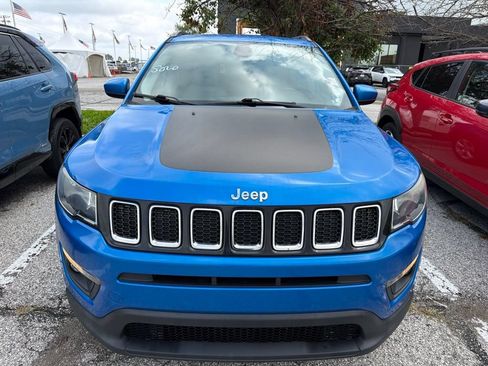 Used 2021 Jeep Compass Latitude w/ Sun and Sound Group FWD image 9