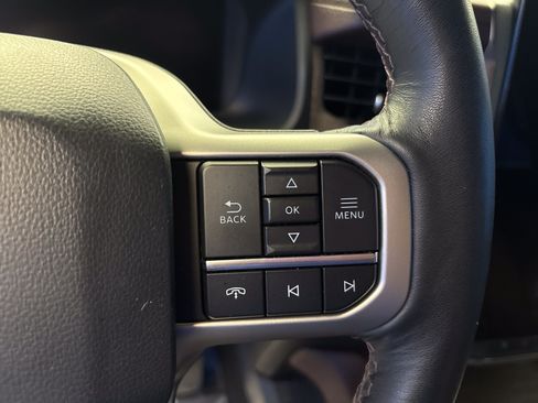 Used 2024 Ford Expedition Limited RWD image 16