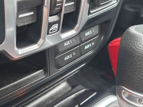 Used 2019 Jeep Wrangler Unlimited Sport S AWD/4WD image 30