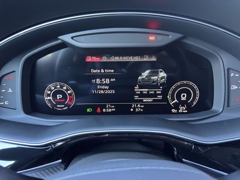 New 2025 Audi RS Q8 performance image 14