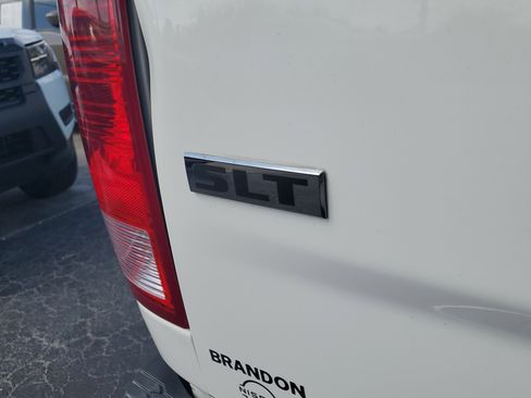 Used 2016 RAM 1500 Classic SLT image 8