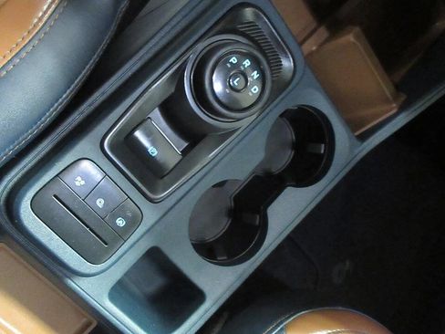 Used 2023 Ford Maverick Lariat image 20