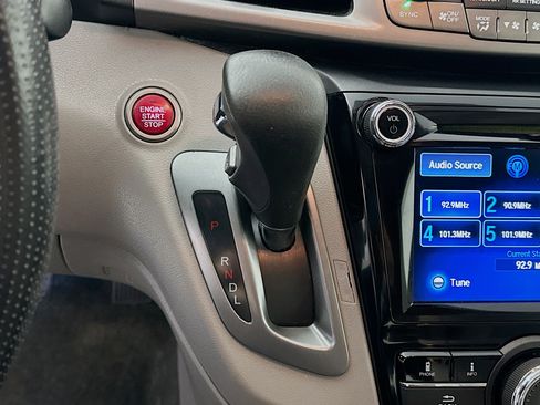 Used 2016 Honda Odyssey SE image 23