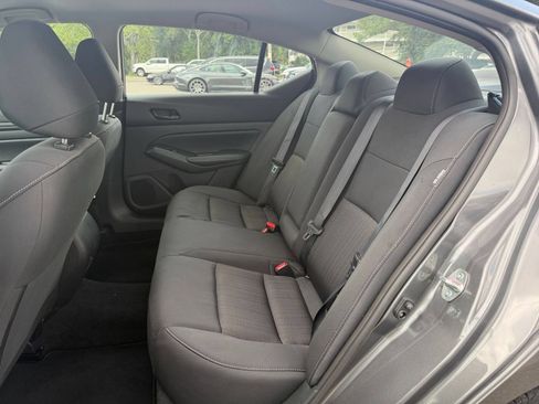 Used 2025 Nissan Altima 2.5 SV FWD image 25