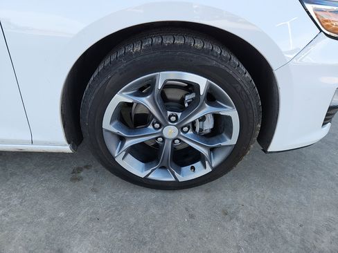 Used 2024 Chevrolet Malibu LT image 9