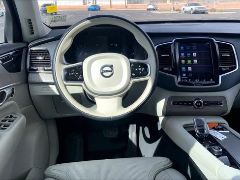 Used 2023 Volvo XC90 T8 Ultimate w/ Lounge Package image 6