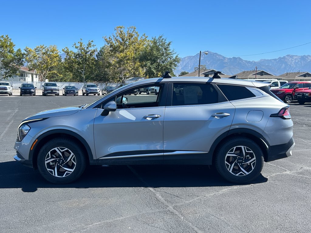 Used 2023 Kia Sportage LX AWD/4WD image 7