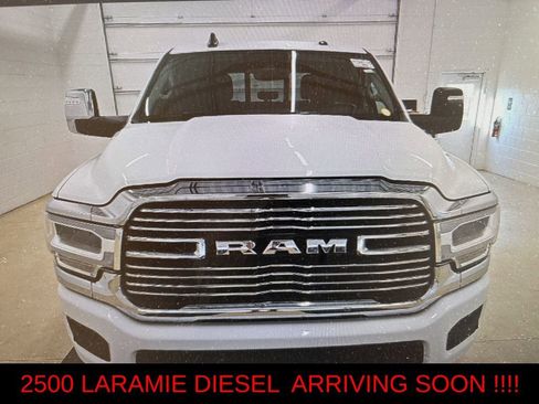 Used 2024 RAM 2500 Laramie w/ Safety Group AWD/4WD image 2