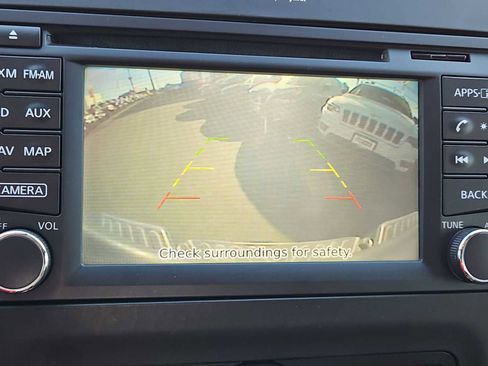 Used 2019 Nissan Frontier SL image 31