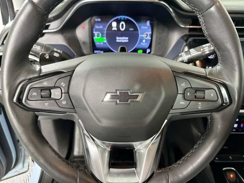Used 2023 Chevrolet Bolt EUV Premier w/ Sun & Sound Package FWD image 21