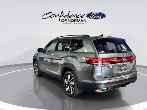 Used 2025 Volkswagen Atlas SE FWD image 6