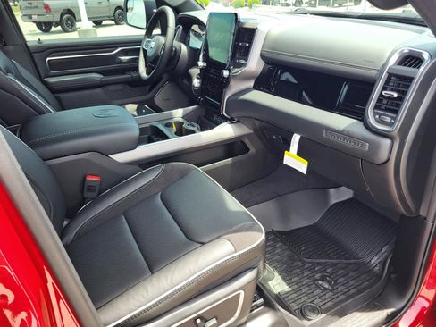 New 2026 RAM 1500 Laramie AWD/4WD image 9