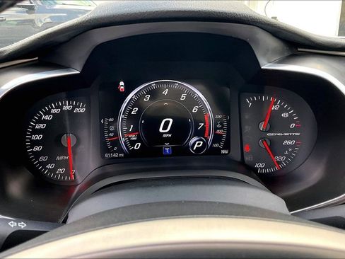 Used 2017 Chevrolet Corvette Stingray Coupe w/ 1LT image 12