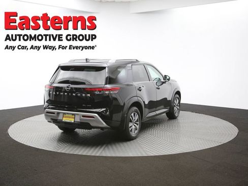 Used 2022 Nissan Pathfinder SL image 42