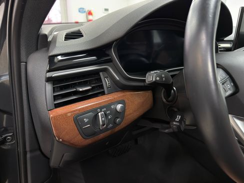 Used 2022 Audi A4 2.0T Prestige w/ Prestige Package image 16