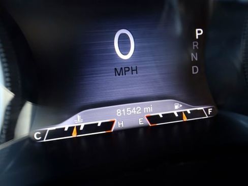 Used 2018 Jeep Cherokee Limited image 6