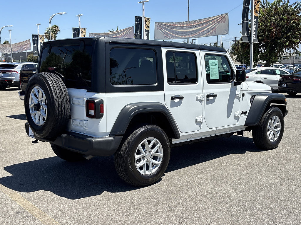 Used 2023 Jeep Wrangler Unlimited Sport AWD/4WD image 3