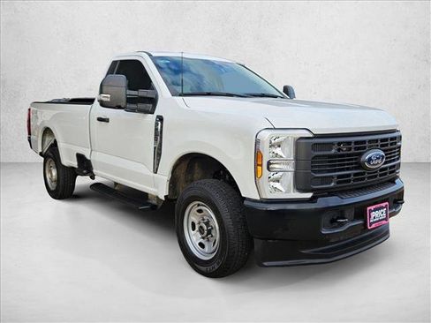 Used 2024 Ford F250 XL w/ XL Driver Assist Package image 3