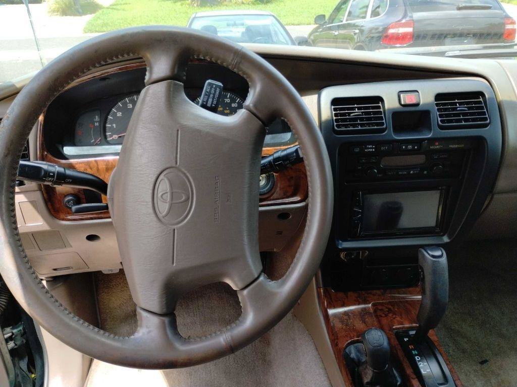 Used 2000 Toyota 4Runner Limited AWD/4WD image 6