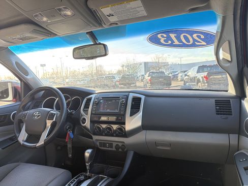 Used 2013 Toyota Tacoma 4x4 Access Cab V6 image 16