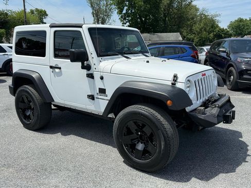 Used 2016 Jeep Wrangler Sport AWD/4WD image 10