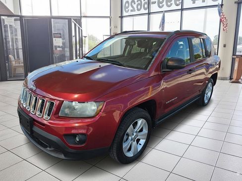 Used 2016 Jeep Compass Sport image 2