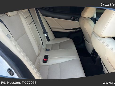Used 2015 Lexus IS 250 w/ Navigation System Package RWD image 29