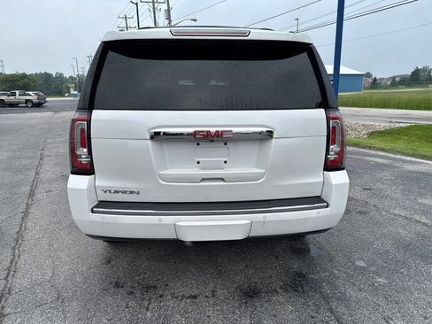 Used 2020 GMC Yukon Denali w/ Denali Premium Package AWD/4WD image 4