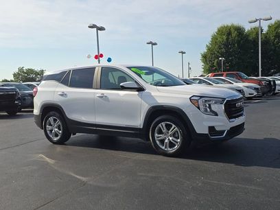 Used 2024 GMC Terrain SLE