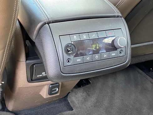 Used 2017 GMC Acadia Limited SLT AWD/4WD image 29