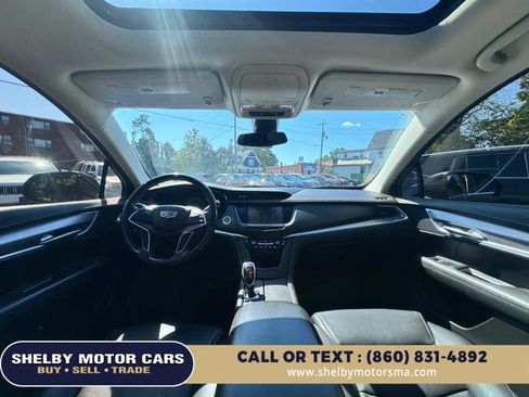 Used 2018 Cadillac XT5 Premium Luxury image 16