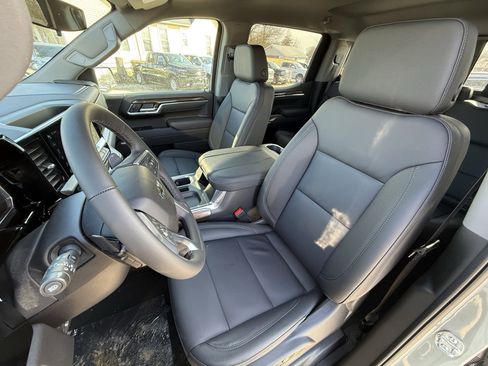 New 2026 Chevrolet Silverado 1500 LT Trail Boss w/ Convenience Package II image 18