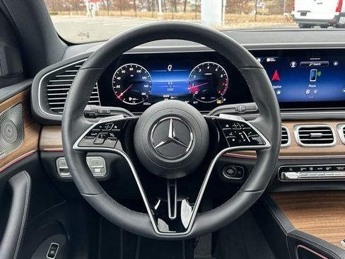 Used 2025 Mercedes-Benz GLE 350 4MATIC image 12