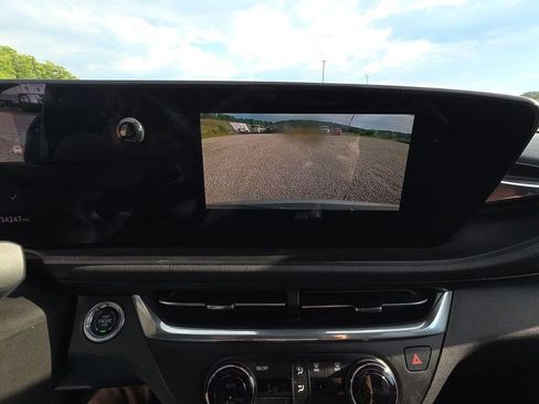 Used 2024 Buick Envista Preferred FWD image 11