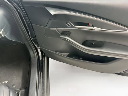 Used 2024 MAZDA MAZDA3 s image 32