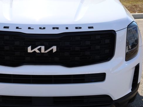 Used 2022 Kia Telluride EX w/ EX Premium Package image 20
