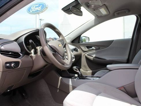 Used 2024 Chevrolet Malibu LS w/ Driver Confidence Package FWD image 12