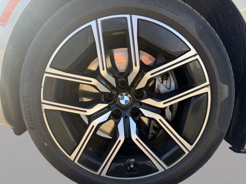 Used 2023 BMW 740i RWD image 9