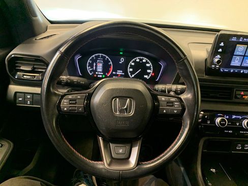 Used 2023 Honda Pilot TrailSport image 21