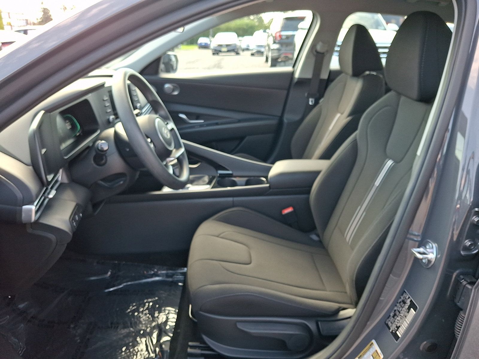 Used 2026 Hyundai Elantra Hybrid FWD image 13